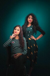 Latina sisters two models