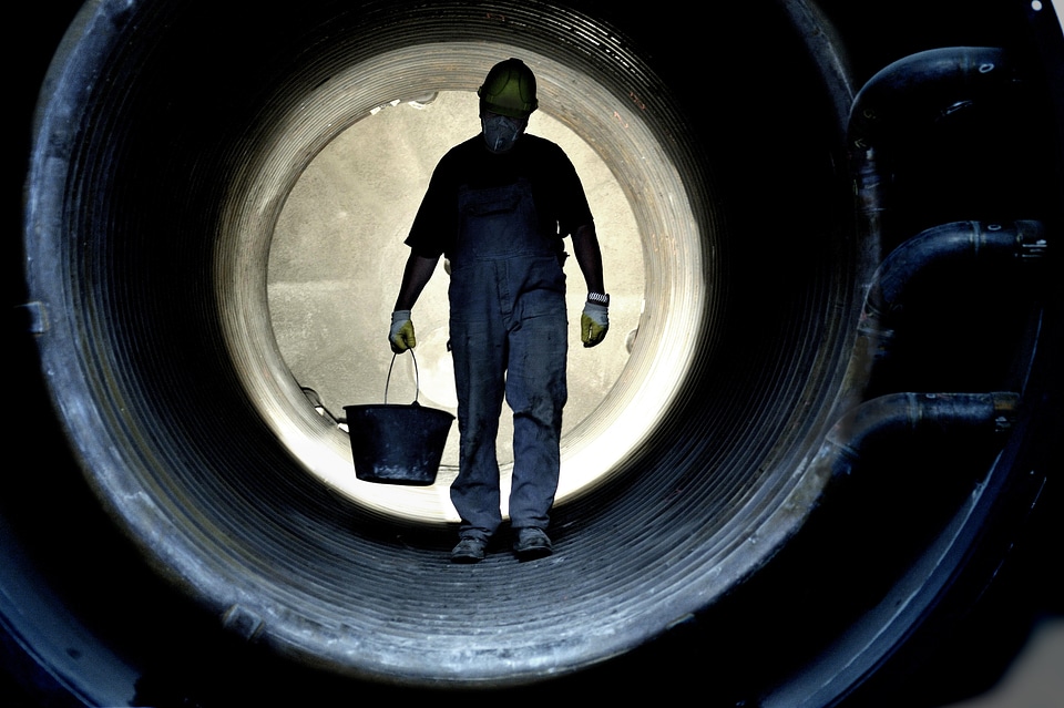 Hard work stir tunnel