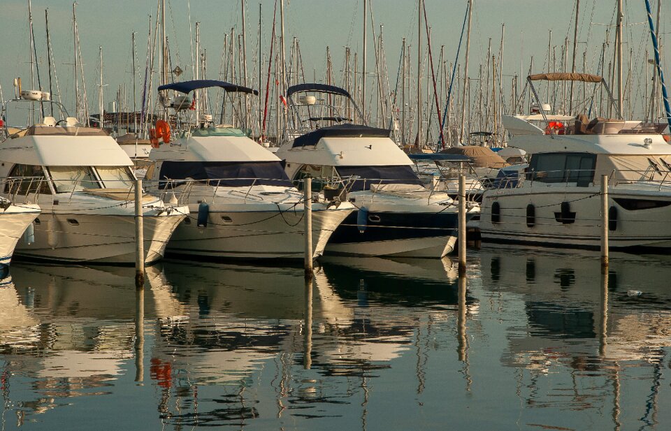 Marina navigation marin