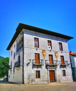Facade city hall marquina