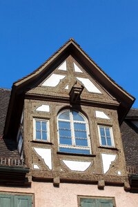 Building facade design