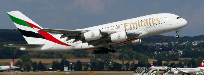 Departure a380 emirates photo