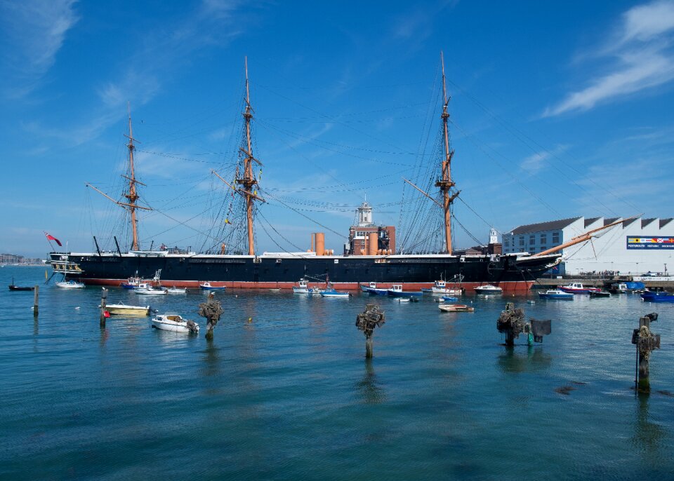 Water vessel rigging