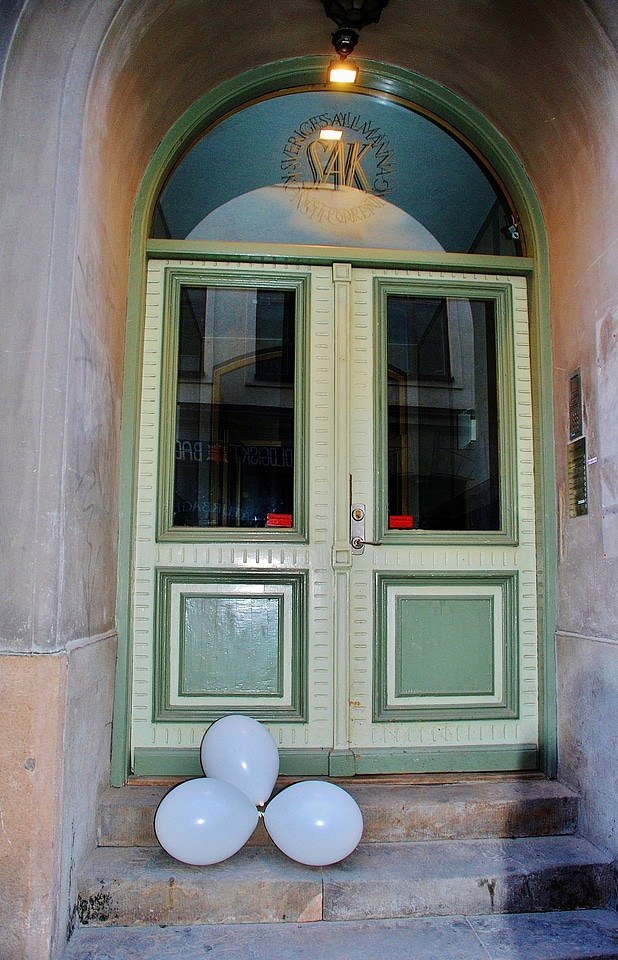 Balon building park