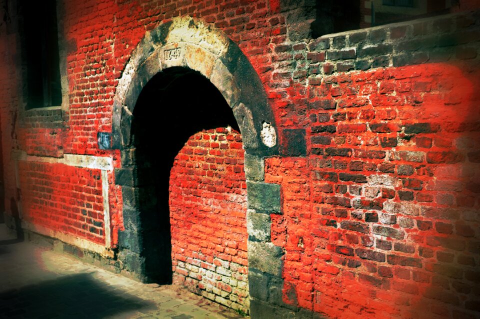 Old lille building molding