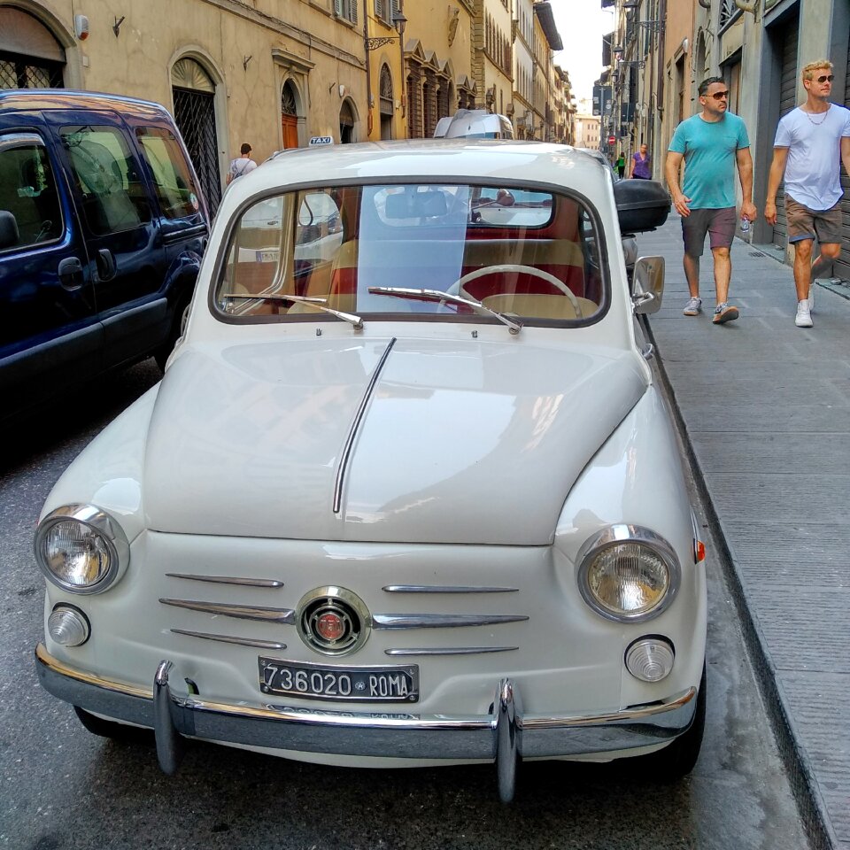 Wheel motor bus photo