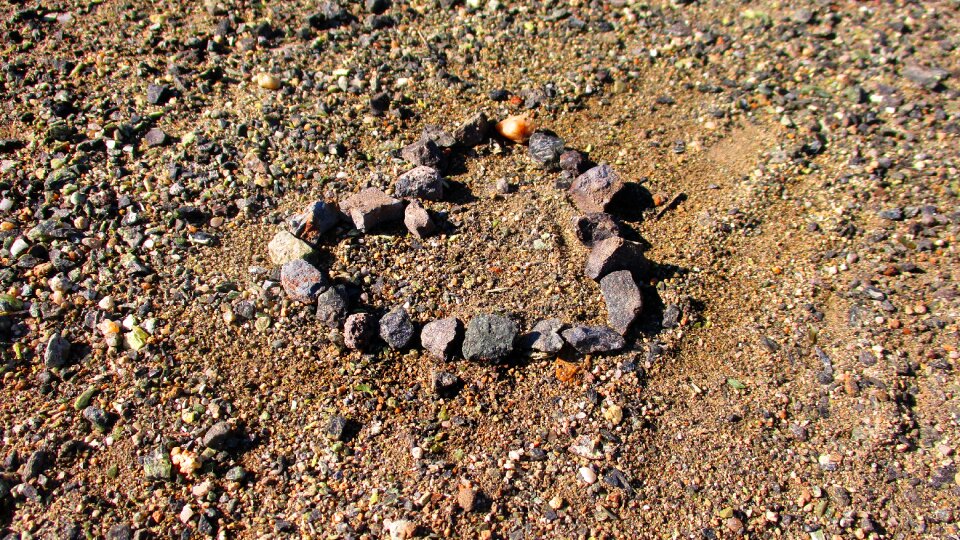 Sand love pebbles