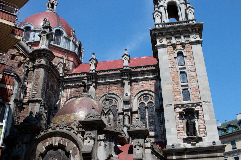 Cathedral gothic building photo