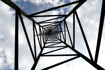Mast electricity power supply