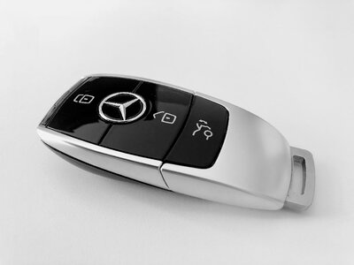 Automotive vehicle open