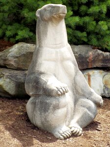 Figure monument animal