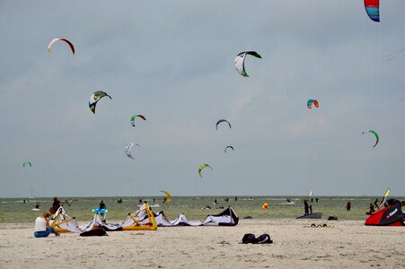 Kitesurfing kite-surfing water sports photo