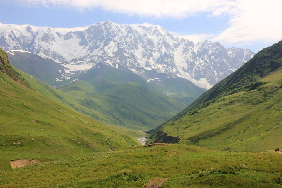 Ushguli mountains georgia photo