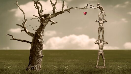 Love tree sculpture