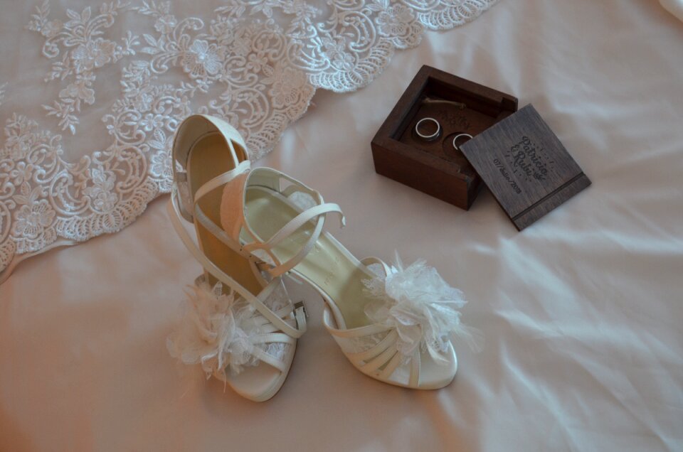 Rings dress marriage