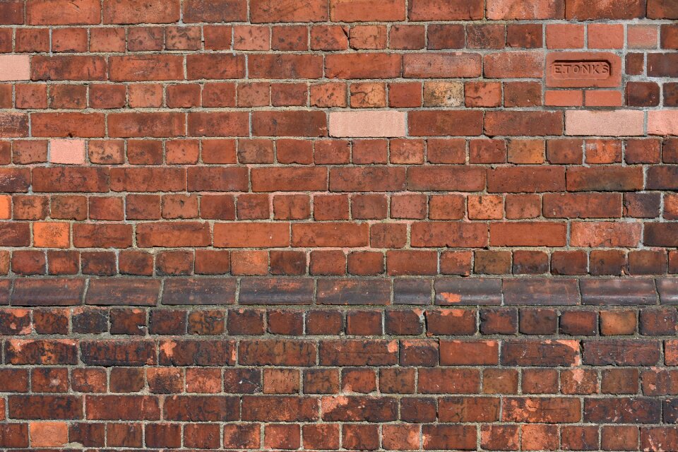Pattern stone brickwork