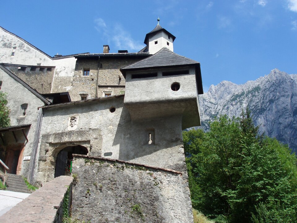 Castle middle ages places of interest