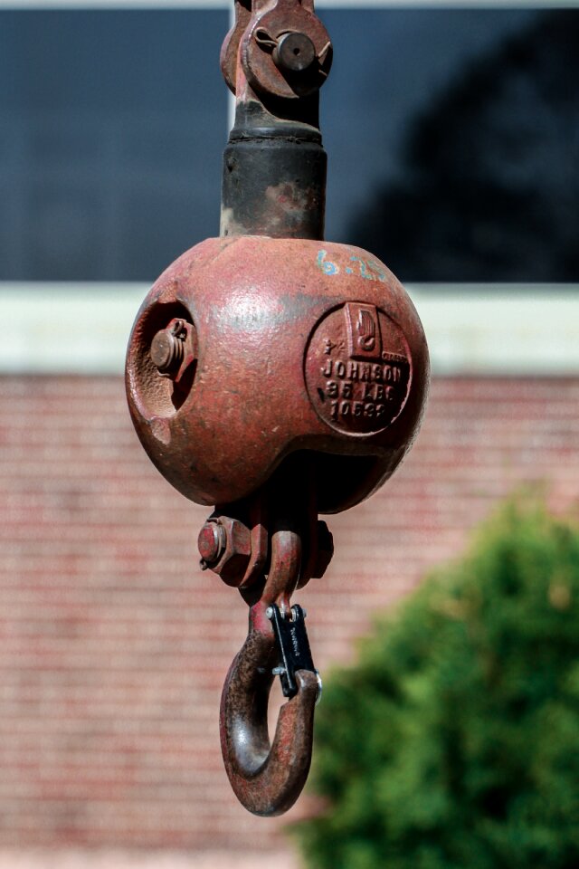 Ball rusty rust