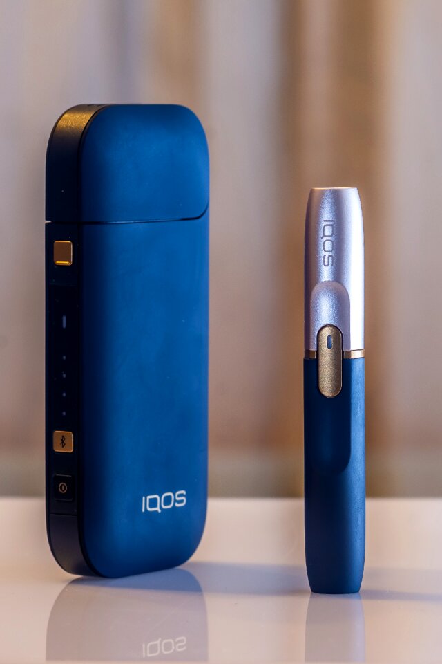 Smoking e-smoking nicotine