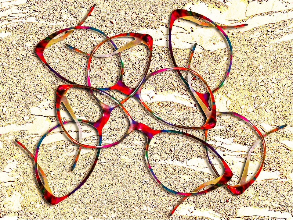 Glass eye eyeglass frame
