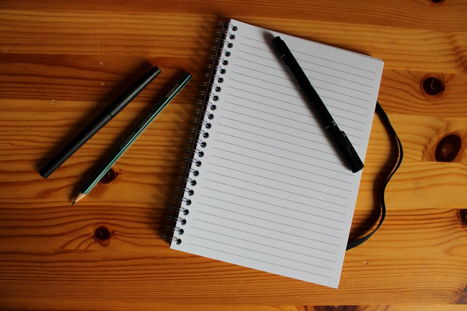 To write paper book