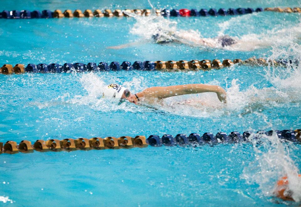 Competition water indoor