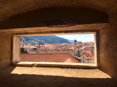 Wall window