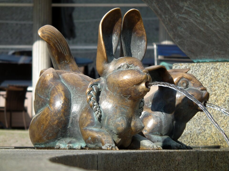 Water fountain art