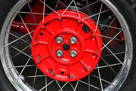 Wheel nuts spokes auto