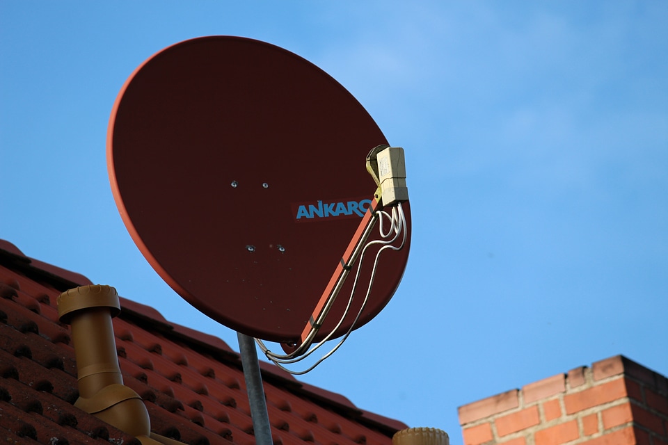 Satelitenschuessel antenna bowl