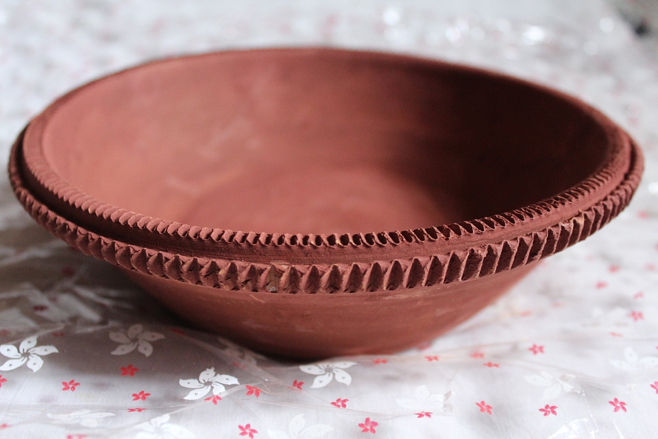 Earth earthen dish