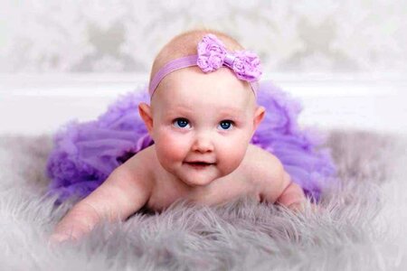 Newborn infant sweet photo