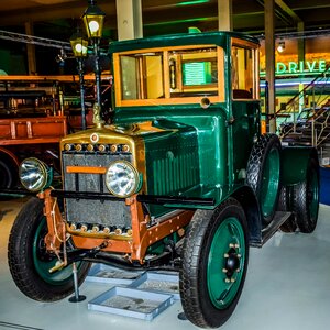 Vehicle vintage auto