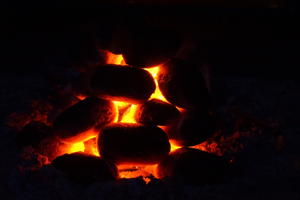 Burn briquettes grill briquettes