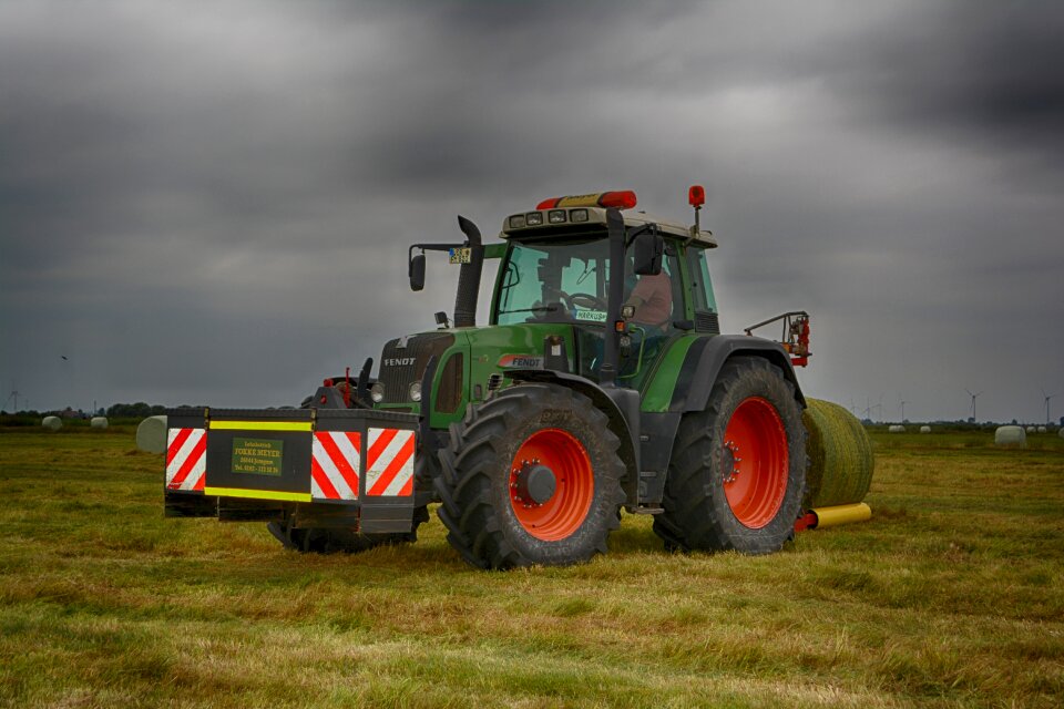Tractor tug landtechnik