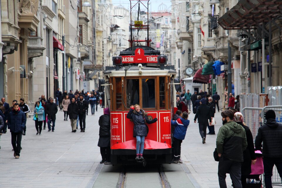 Taksim female child smile