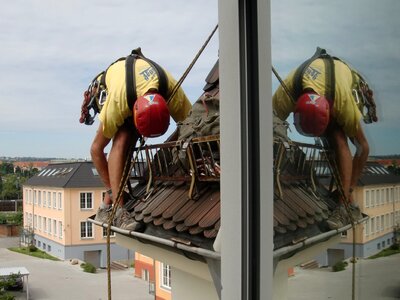Performance mountaineer roof work