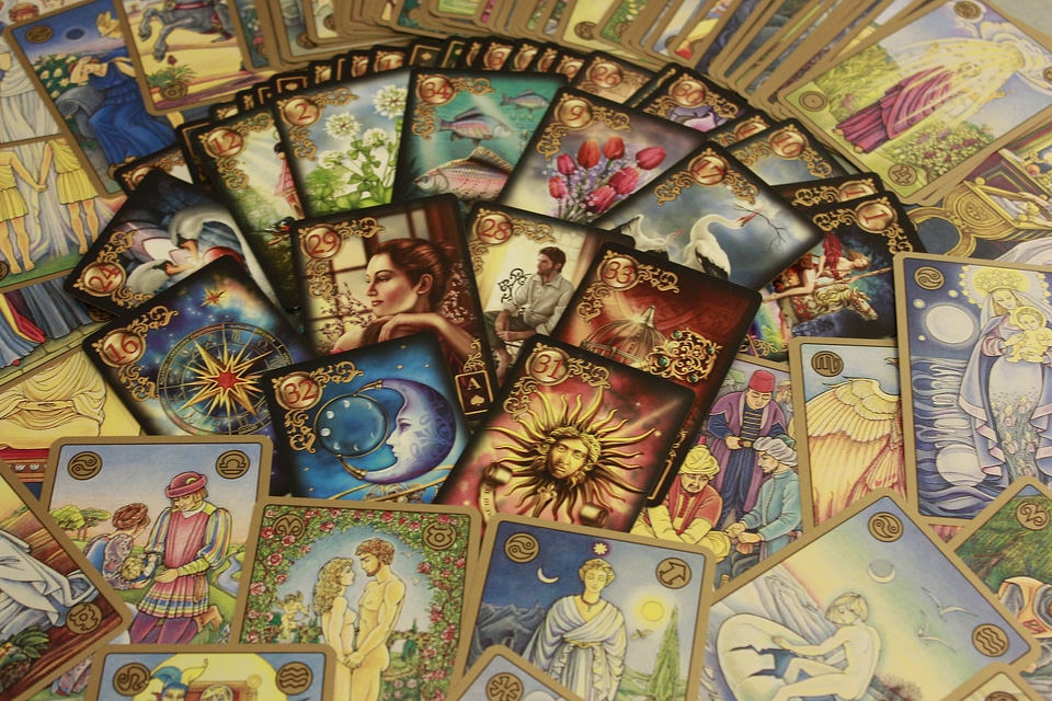 Tarot divination psychic