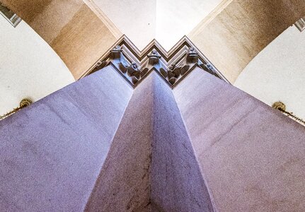 Column detail building