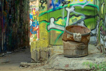 Wall painting graffiti