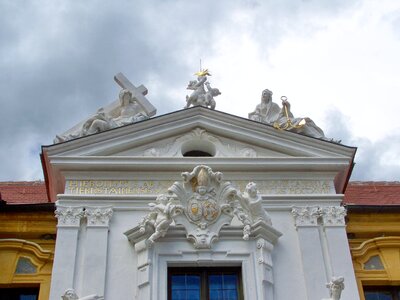 Dürnstein building sculpture ornate facade