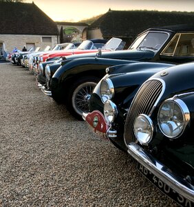 Cars castle burgundy