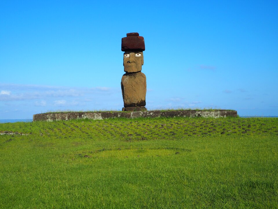 Moai easter island chile