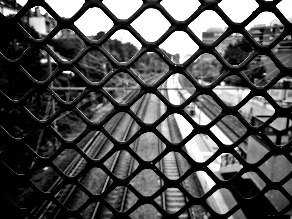 Station blackandwhite huawei p9