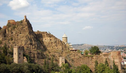 Travel fortress narikala