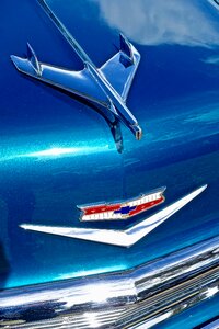 Brand vehicle emblem