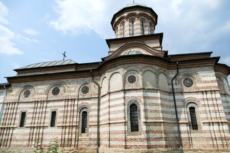 Church calimanesti romania photo