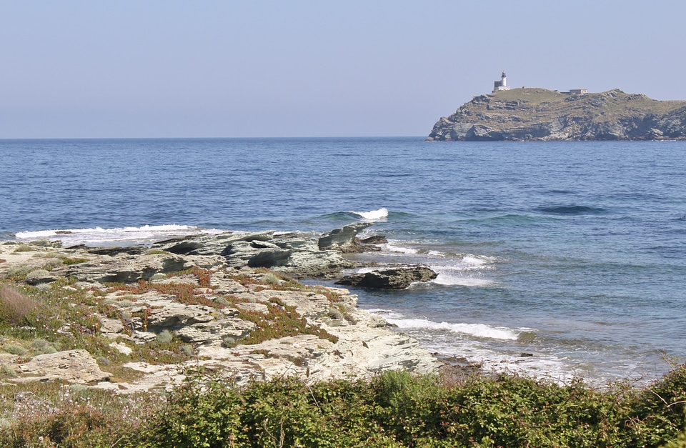 Side sea landscape photo