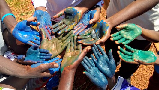 Finger paint blue green