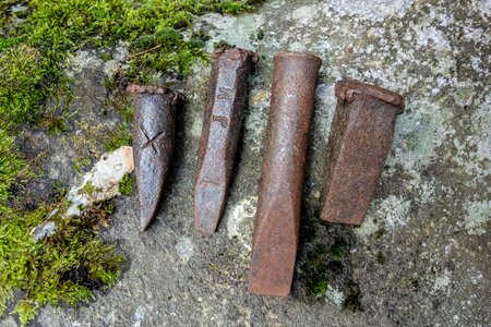 Pointe rust former